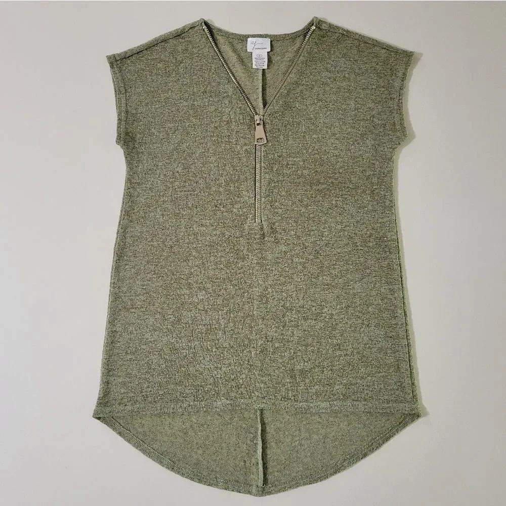 Andrea Jovine Women's Olive Green Zip Front Vneck Cap Sleeve Sweater
